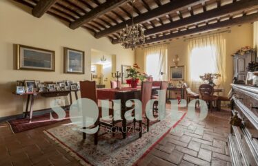 Villa in Vendita a Forlì