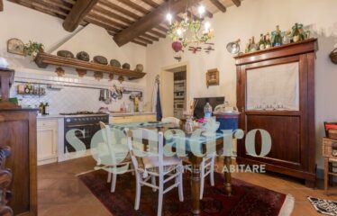 Villa in Vendita a Forlì