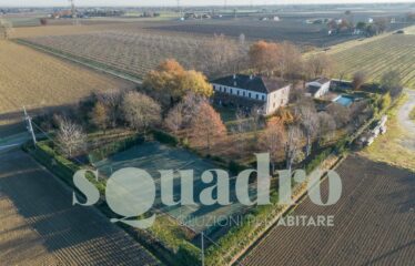 Villa in Vendita a Forlì