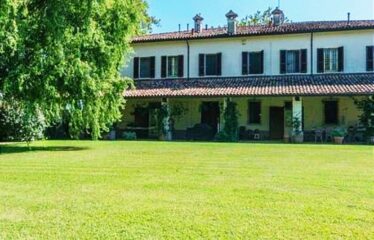 Villa in Vendita a Forlì