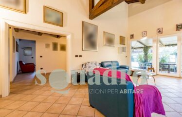 Villa in Vendita a Cervia