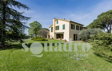 Villa in Vendita a Forlì
