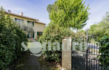 Villa in Vendita a Forlì
