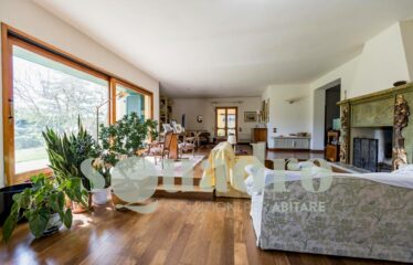 Villa in Vendita a Forlì