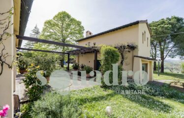 Villa in Vendita a Forlì