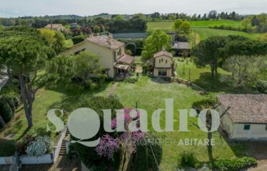 Villa in Vendita a Forlì