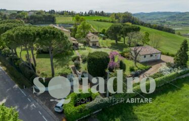 Villa in Vendita a Forlì