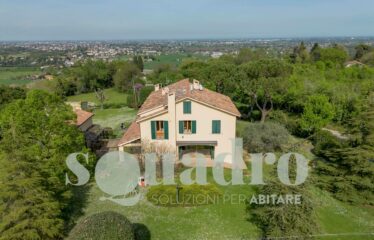 Villa in Vendita a Forlì