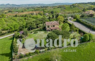 Villa in Vendita a Forlì