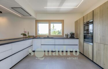 Villa in Vendita a Forlì