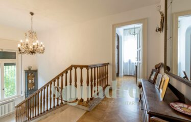 Villa in Vendita a Forlì