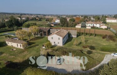 Villa in Vendita a Faenza
