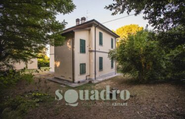 Villa in Vendita a Castrocaro Terme e Terra del Sole