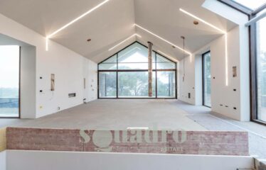 Villa in Vendita a Forlì