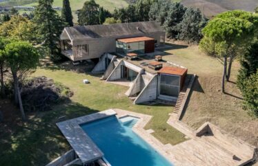 Villa in Vendita a Forlì