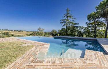 Villa in Vendita a Forlì