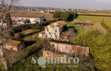 Rustico in Vendita a Forlì
