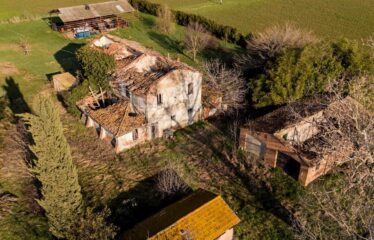 Rustico in Vendita a Forlì