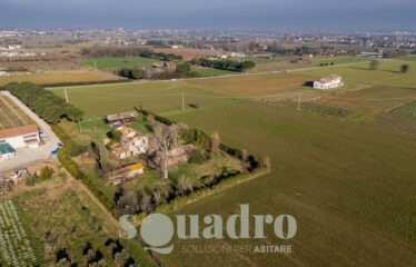 Rustico in Vendita a Forlì