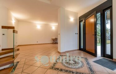 Casa singola in Vendita a Forlì