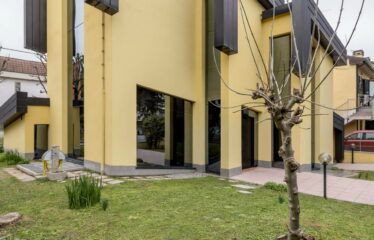 Casa singola in Vendita a Forlì