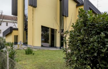 Casa singola in Vendita a Forlì