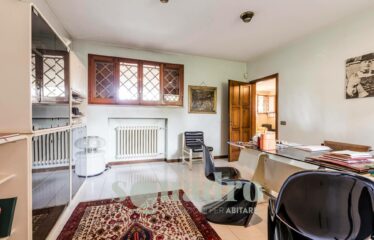 Villa in Vendita a Forlì