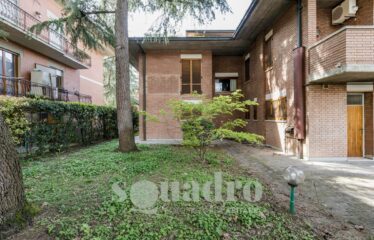 Villa in Vendita a Forlì