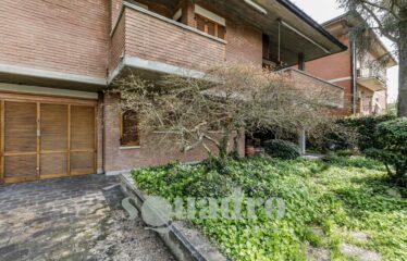 Villa in Vendita a Forlì