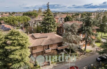 Villa in Vendita a Forlì