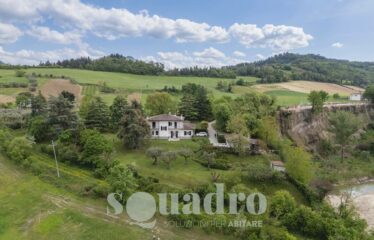 Villa in Vendita a Castrocaro Terme e Terra del Sole