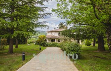 Villa in Vendita a Castrocaro Terme e Terra del Sole