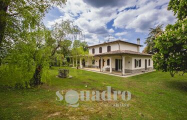 Villa in Vendita a Castrocaro Terme e Terra del Sole