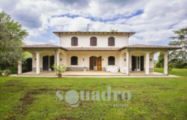 Villa in Vendita a Castrocaro Terme e Terra del Sole